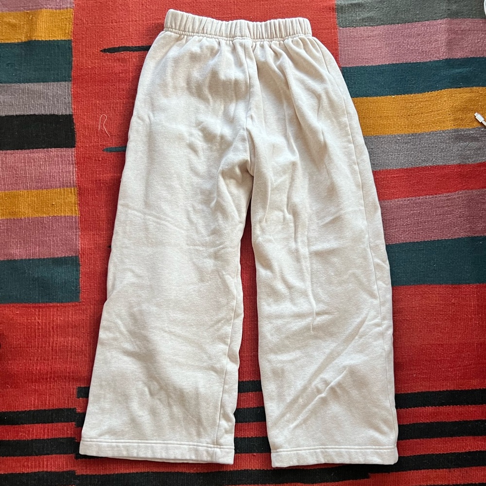 Lloyd sweatpants in almond